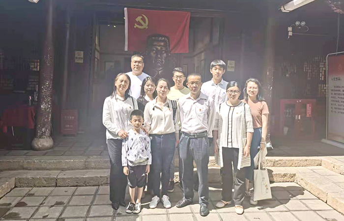 機(jī)關(guān)第二、三、四黨支部聯(lián)合開(kāi)展黨史教育主題黨日xiao.jpg